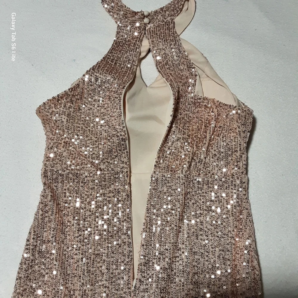 A ARFAR Elegant Sequin Gown Size S. - Picture 7 of 11